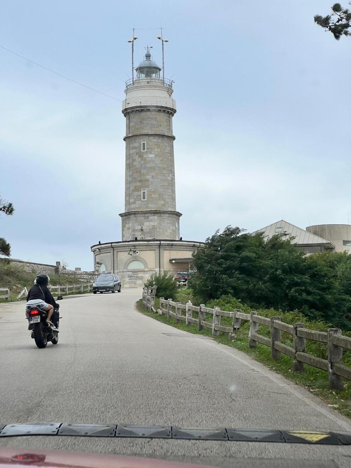 Ferienwohnung El Pisuco De Lu Entre Puertochico Y El Sardinero Santander Exterior foto